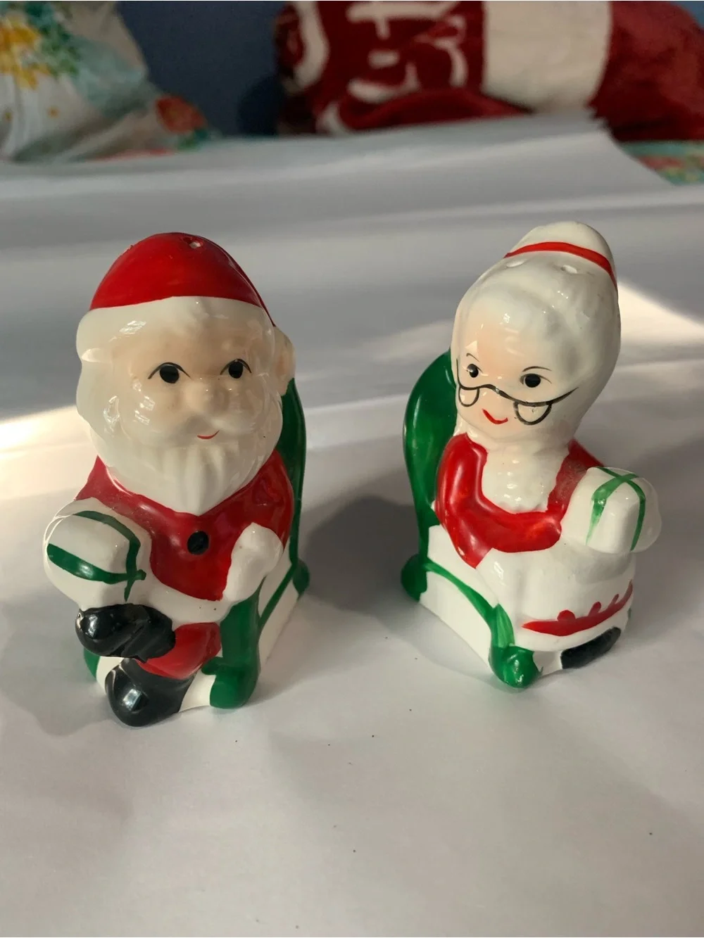 Vintage Mr & Mrs Santa Claus Salt & Pepper Shaker Set